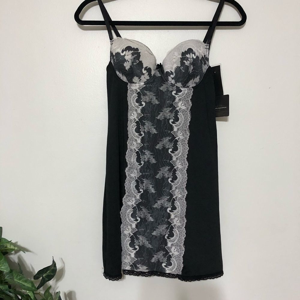 Marilyn Monroe Intimates floral lace Chemise